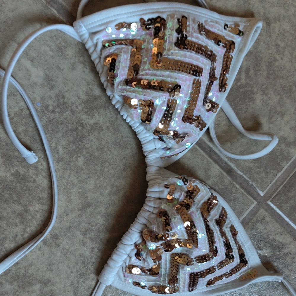 Bathing suit top